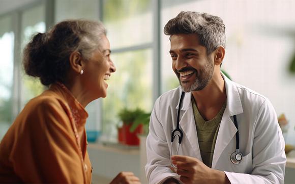 male dietitian talking with older lady